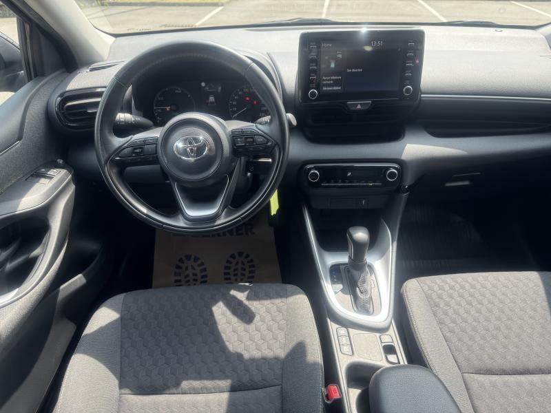 Toyota Yaris 1.5 hybrid - photo 6