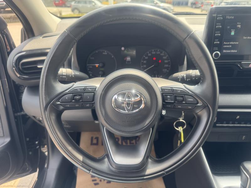 Toyota Yaris 1.5 hybrid - photo 9