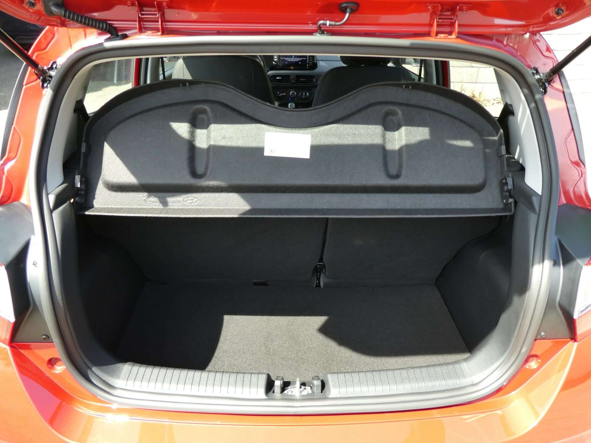 Hyundai i10 1.0i - Eurekar - photo 14