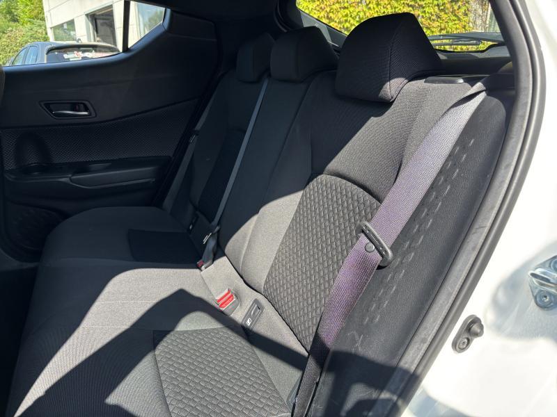 Toyota C-HR 1.8 HYBRID - photo 14