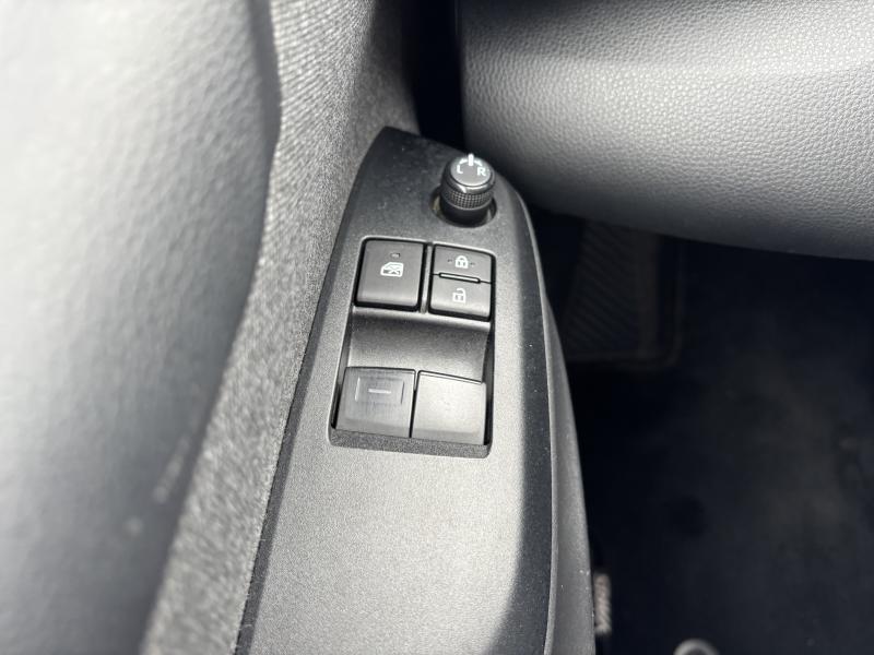 Toyota Yaris 1.5 Hybrid - photo 11