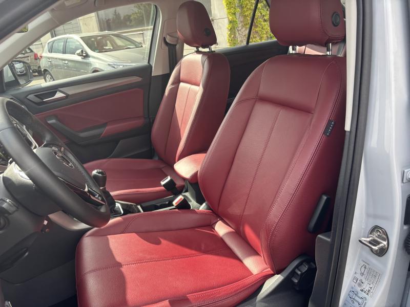 Volkswagen T-Roc 1.0 TSI - photo 14