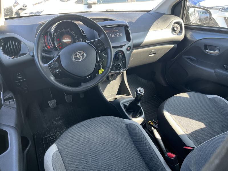 Toyota Aygo 1.0 VVT-i x-play II - photo 6