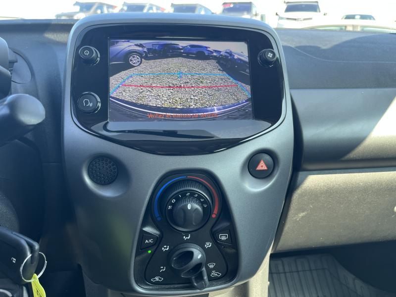 Toyota Aygo 1.0 VVT-i x-play II - photo 10