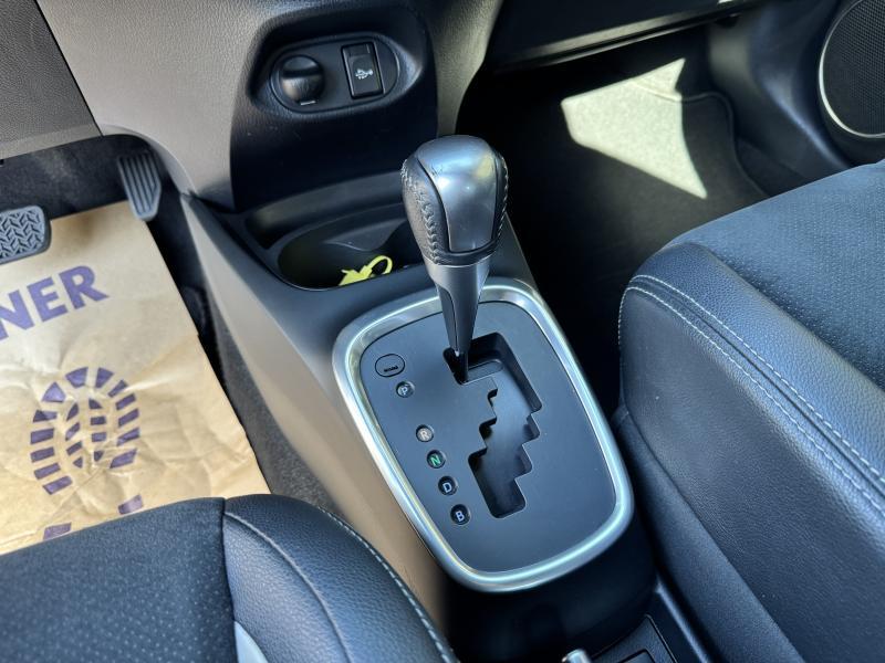 Toyota Yaris 1.5 HYBRID - photo 15