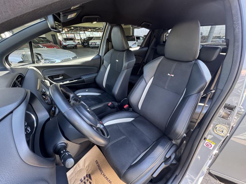 Toyota Yaris 1.5 HYBRID - photo 7