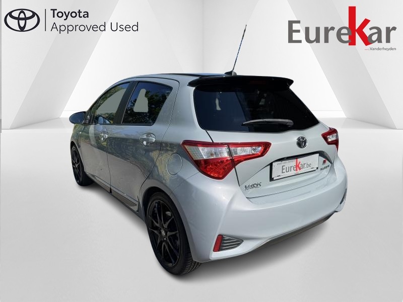 Toyota Yaris 1.5 HYBRID - photo 5