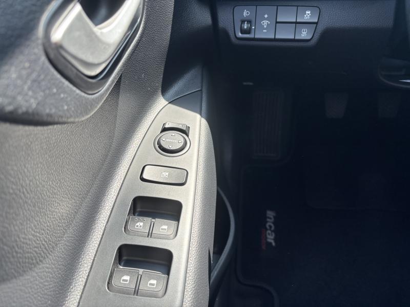 Kia Stonic 1.0T ISG - photo 9