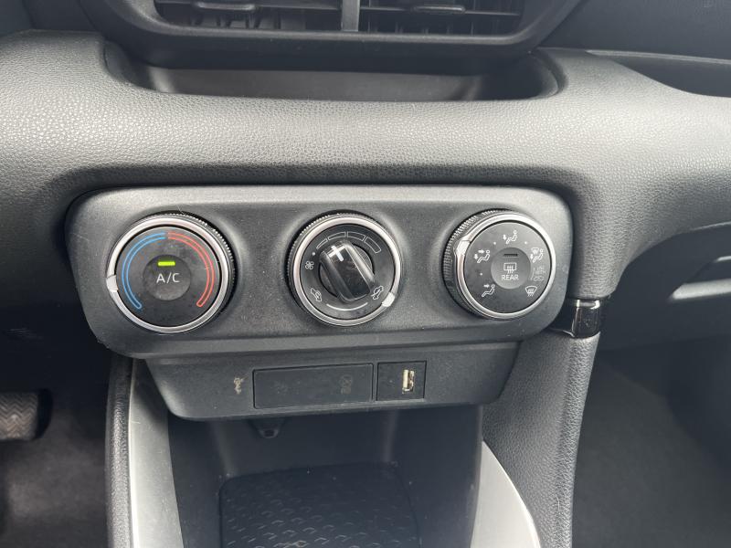 Toyota Yaris 1.5 VVT-iE Dynamic - photo 16