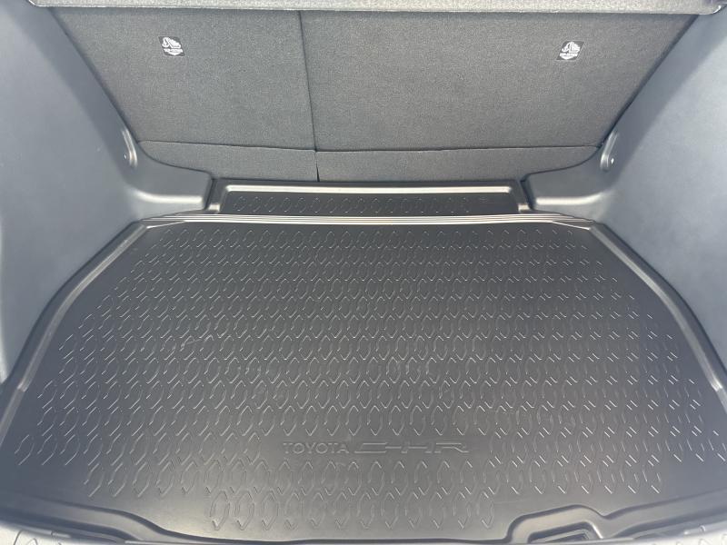 Toyota C-HR 1.8 Hybrid - photo 16