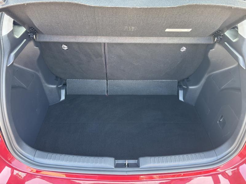 Toyota Yaris 1.5 Hybrid - photo 18