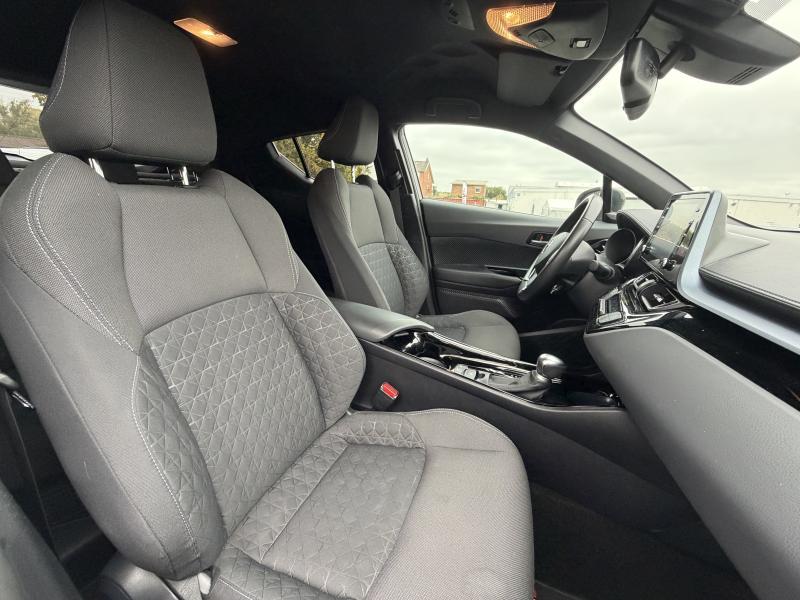 Toyota C-HR 1.8 Hybrid CVT C-LUB - photo 18