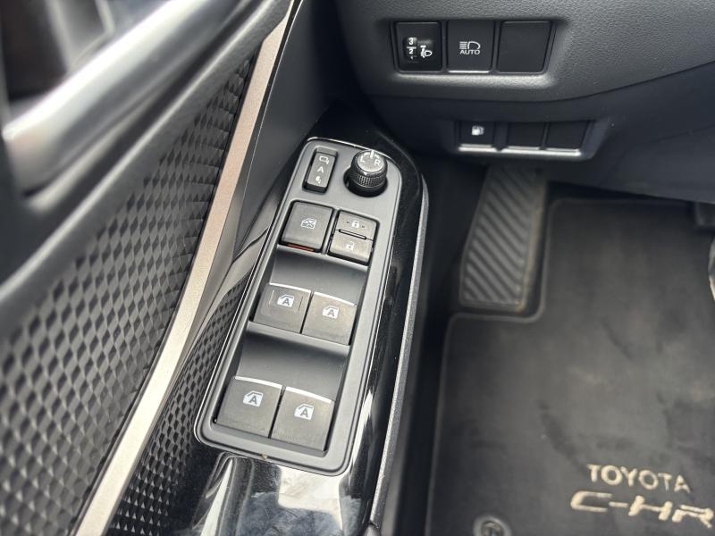Toyota C-HR 1.8 Hybrid - photo 10