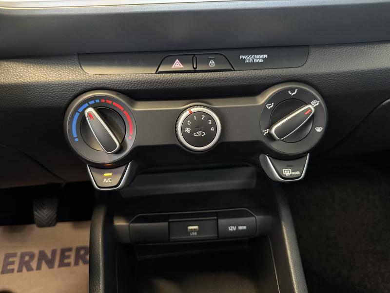 Kia Stonic 1.0T ISG - photo 13