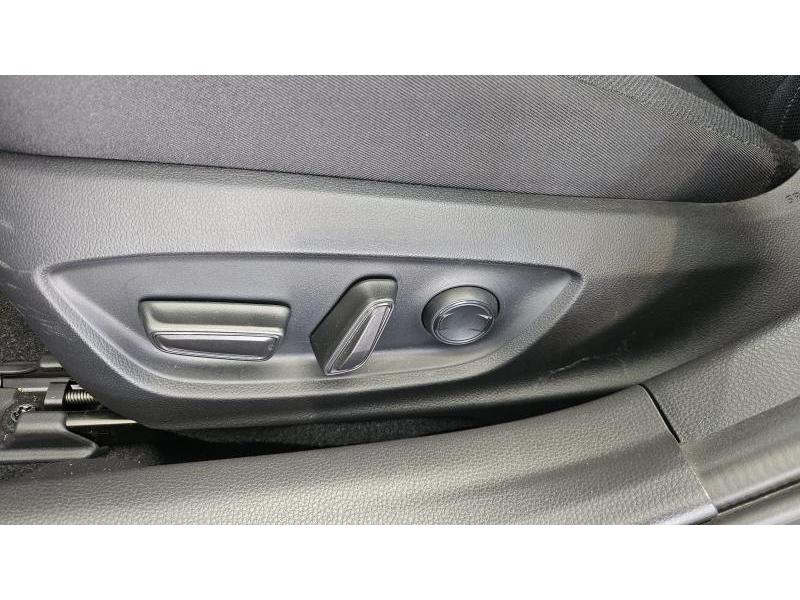 Toyota Prius 2.0 plug in - photo 15