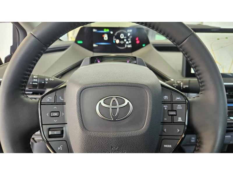 Toyota Prius 2.0 plug in - photo 8