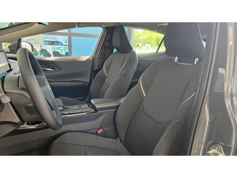 Toyota Prius 2.0 plug in - photo 14