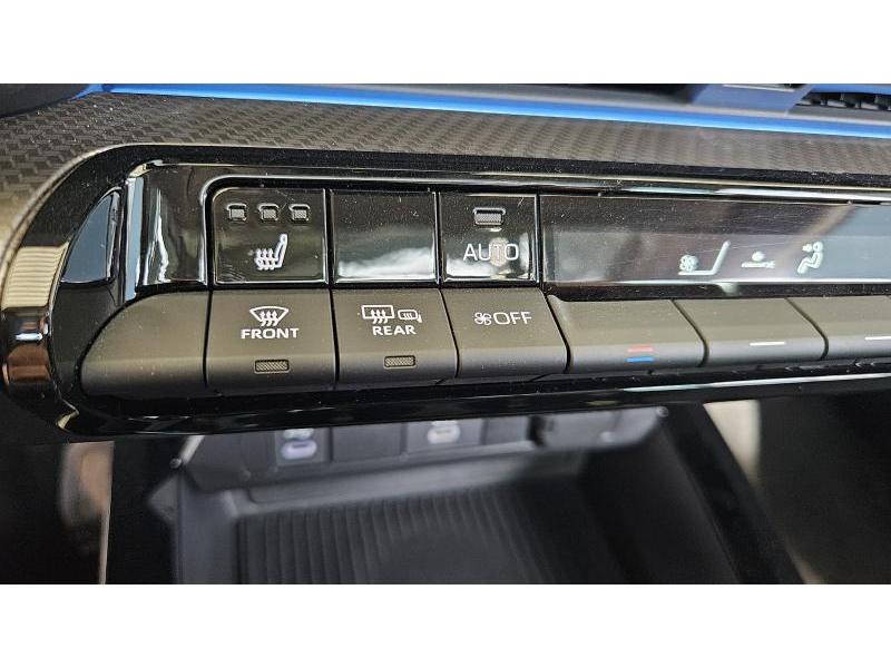 Toyota Prius 2.0 plug in - photo 13