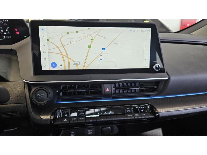 Toyota Prius 2.0 plug in - photo 10