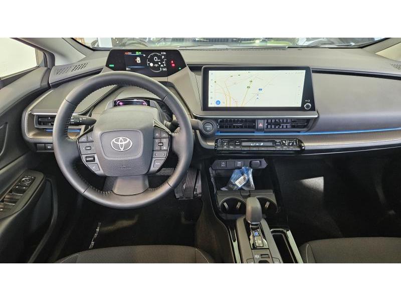 Toyota Prius 2.0 plug in - photo 6