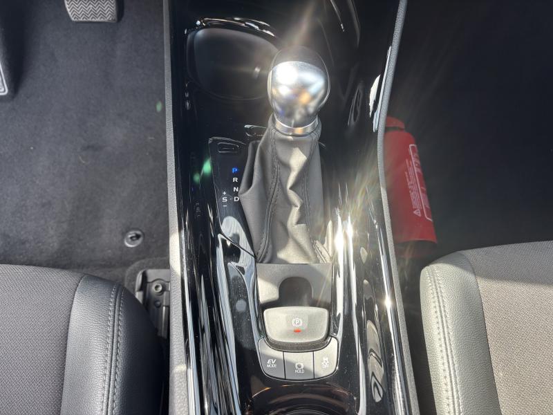 Toyota C-HR 2.0 Hybrid - photo 8