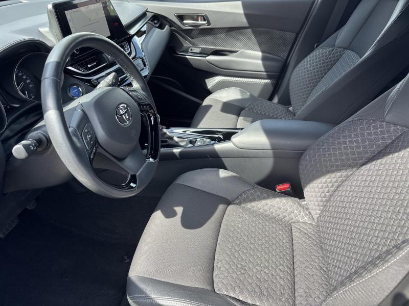 Toyota C-HR 2.0 Hybrid - photo 14