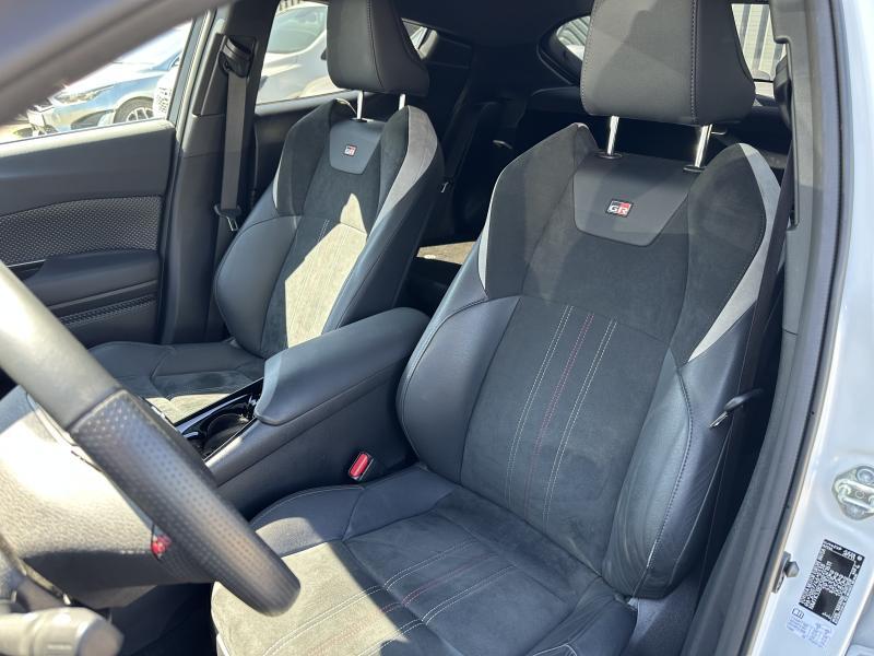 Toyota C-HR 2.0 HEV - photo 14