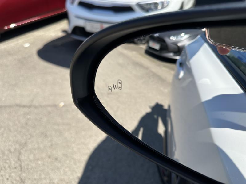 Toyota C-HR 2.0 HEV - photo 18