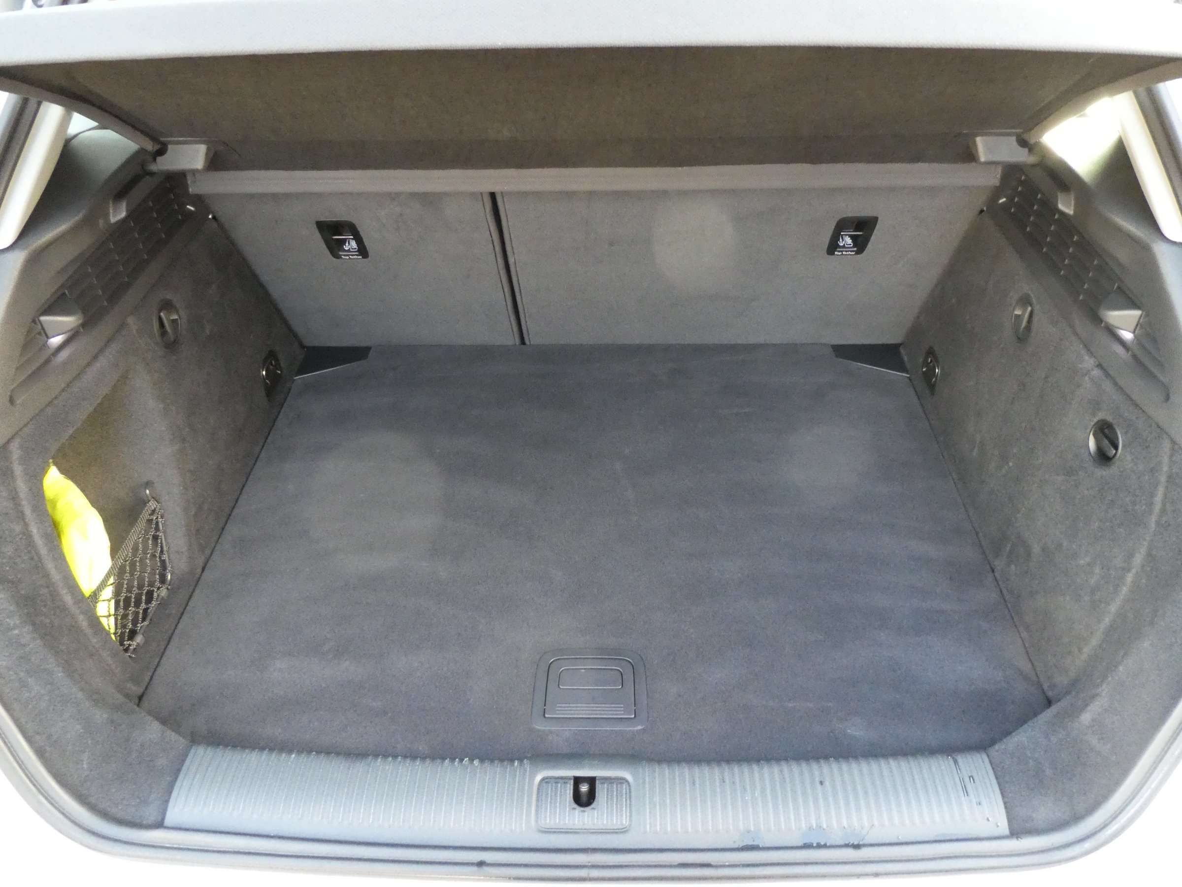 Audi A3 1.6 TDI - Eurekar - photo 11