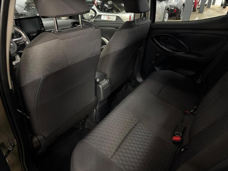 Toyota Yaris 1.5 HYBRID DYNAMIC - photo 9