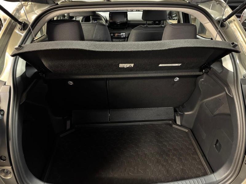 Toyota Yaris 1.5 HYBRID DYNAMIC - photo 15
