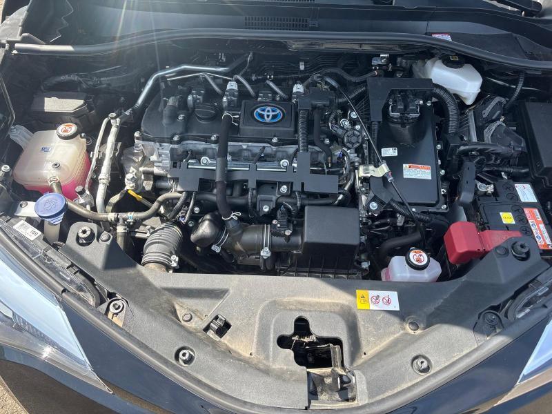 Toyota C-HR 1.8 Hybrid - photo 16