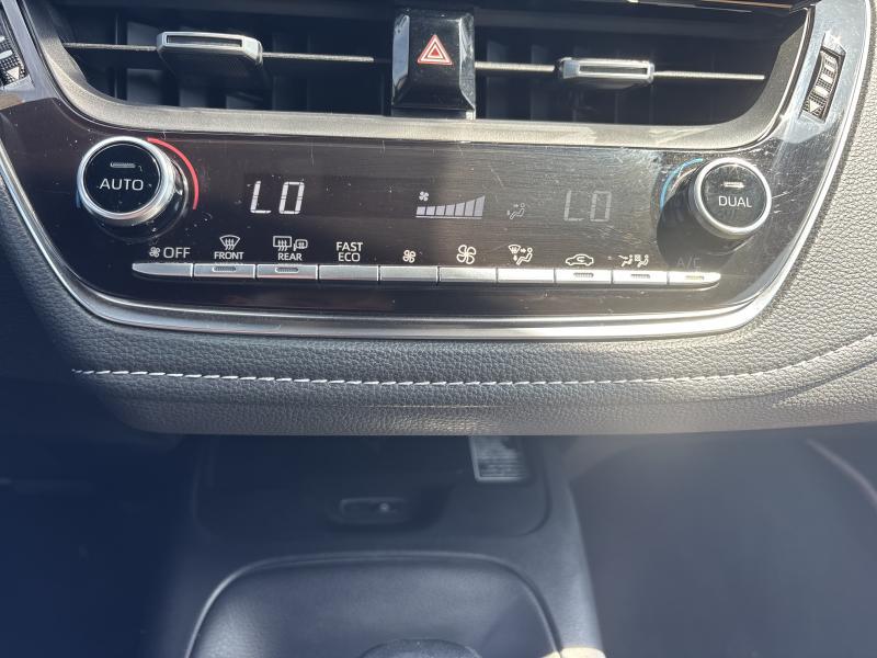 Toyota Corolla 2.0 Hybrid - photo 16