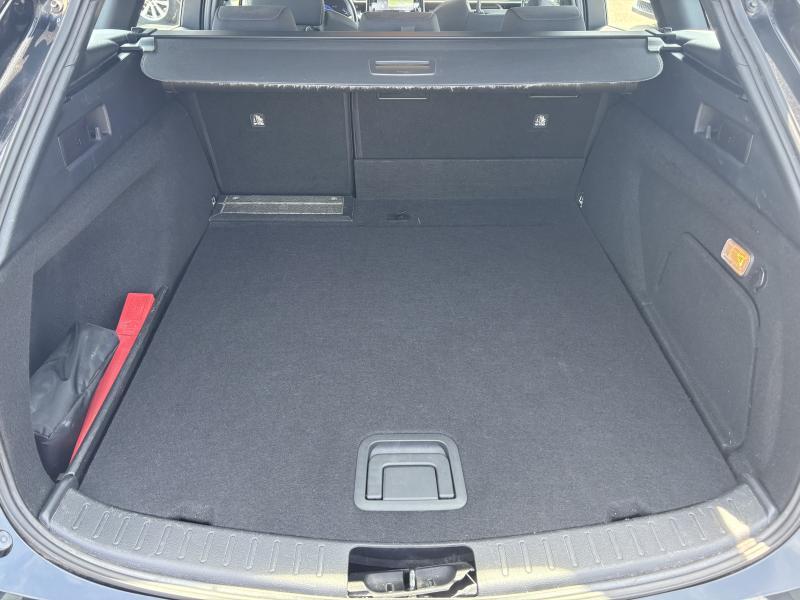 Toyota Corolla 2.0 Hybrid - photo 18