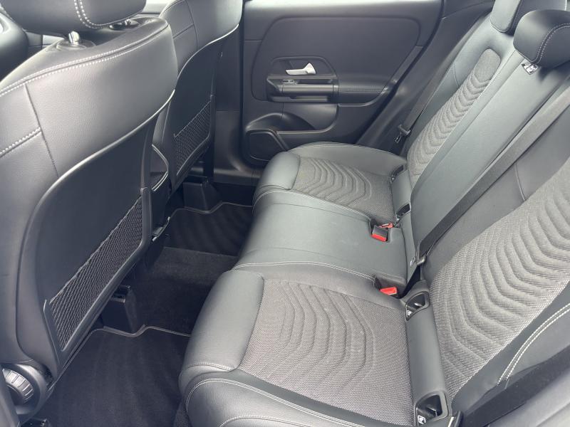 Mercedes-Benz GLA 180 1.3i 7G-DCT Business Line - photo 16