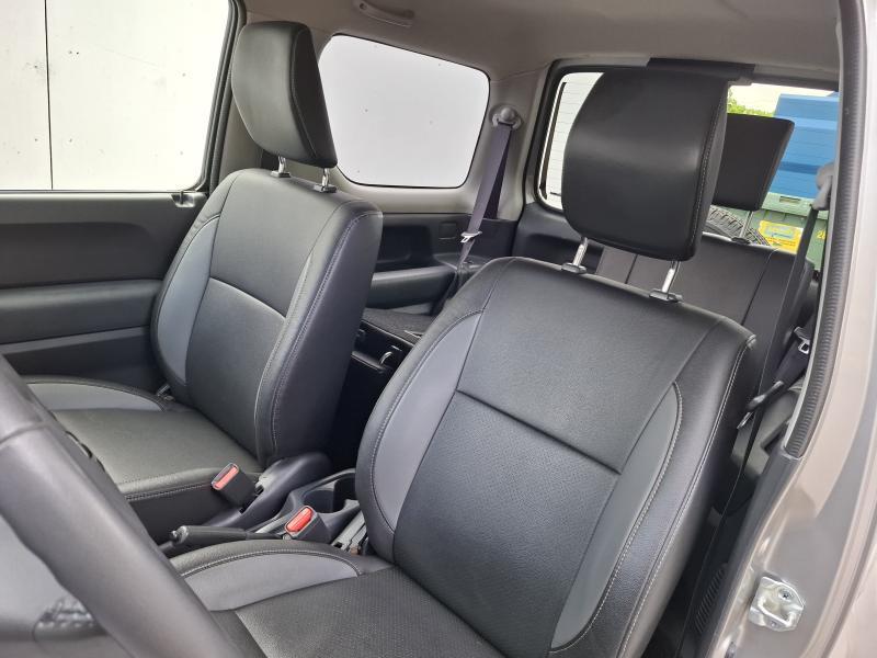 Suzuki Jimny 1.3i - photo 11