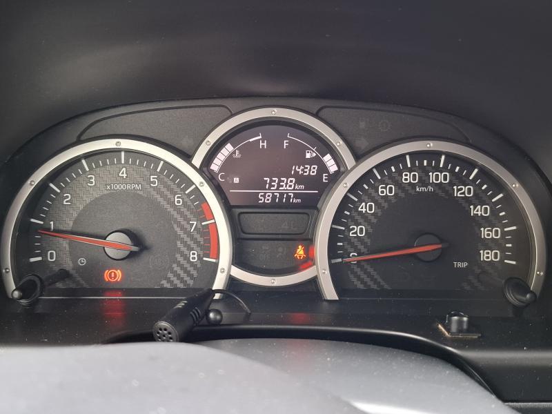 Suzuki Jimny 1.3i - photo 7