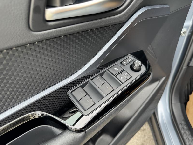 Toyota C-HR 1.8 HYBRID - photo 17