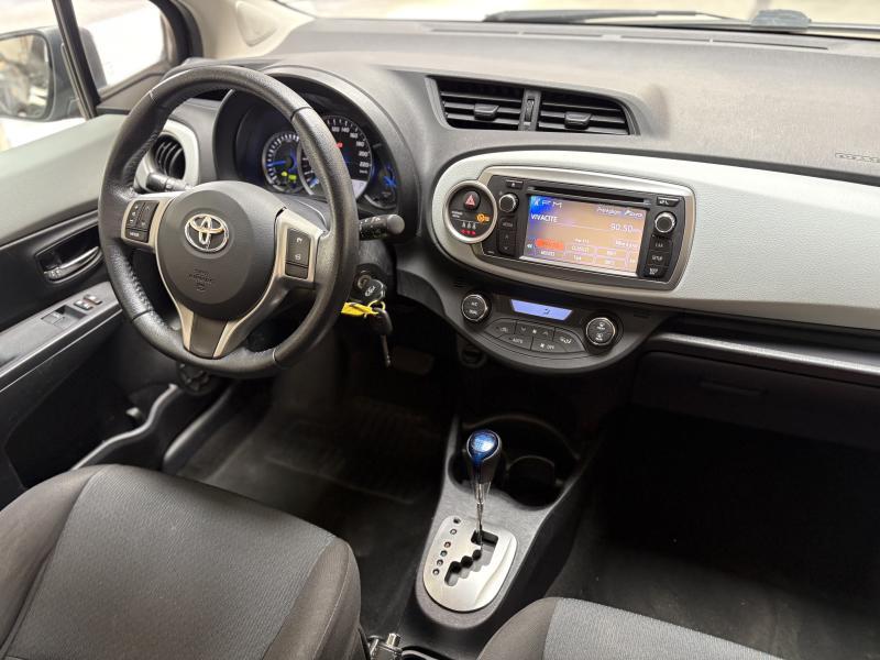 Toyota Yaris 1.5 hybrid CVT COMFORT - photo 13