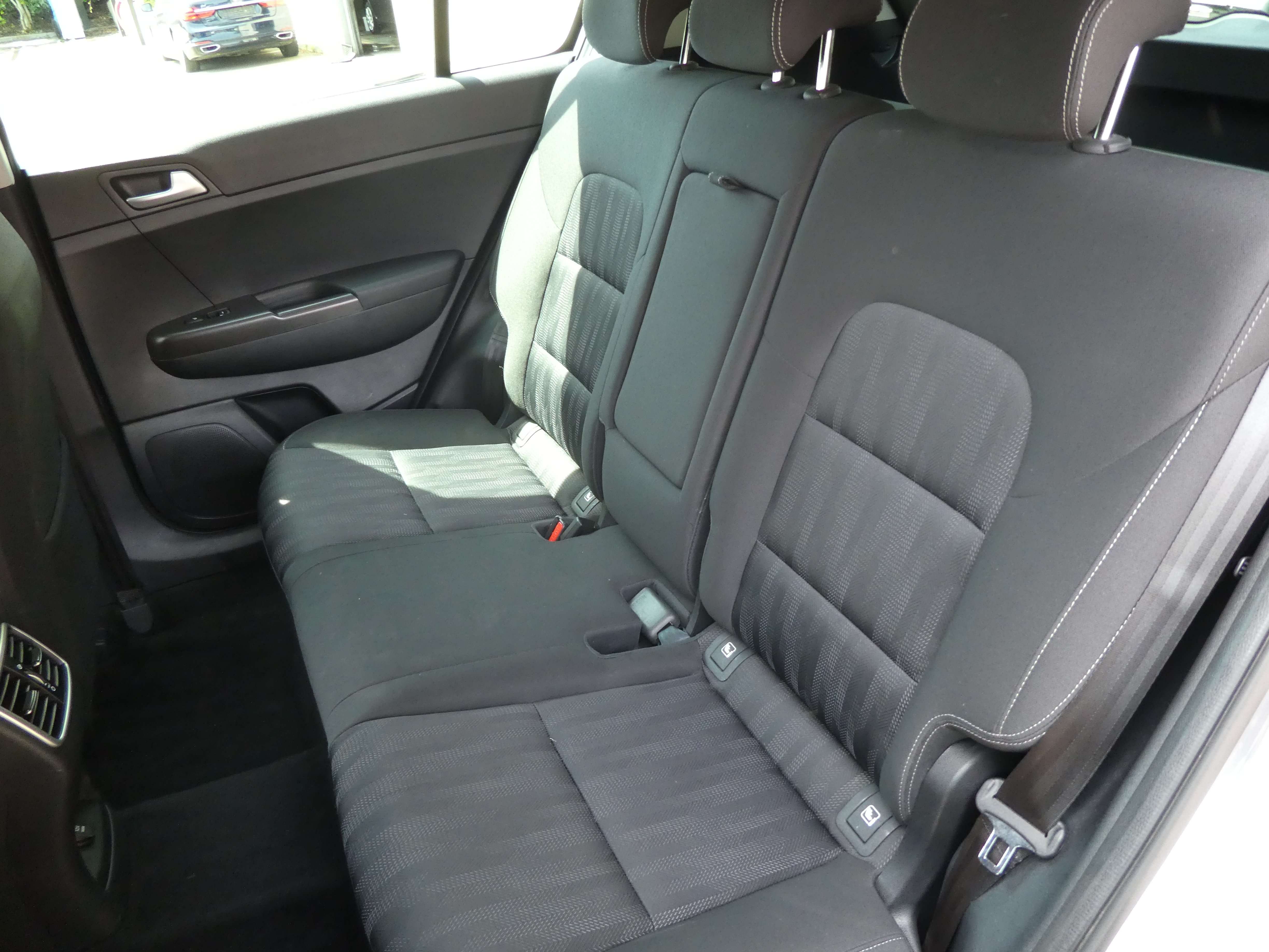 Kia Sportage 1.6i - Eurekar - photo 17