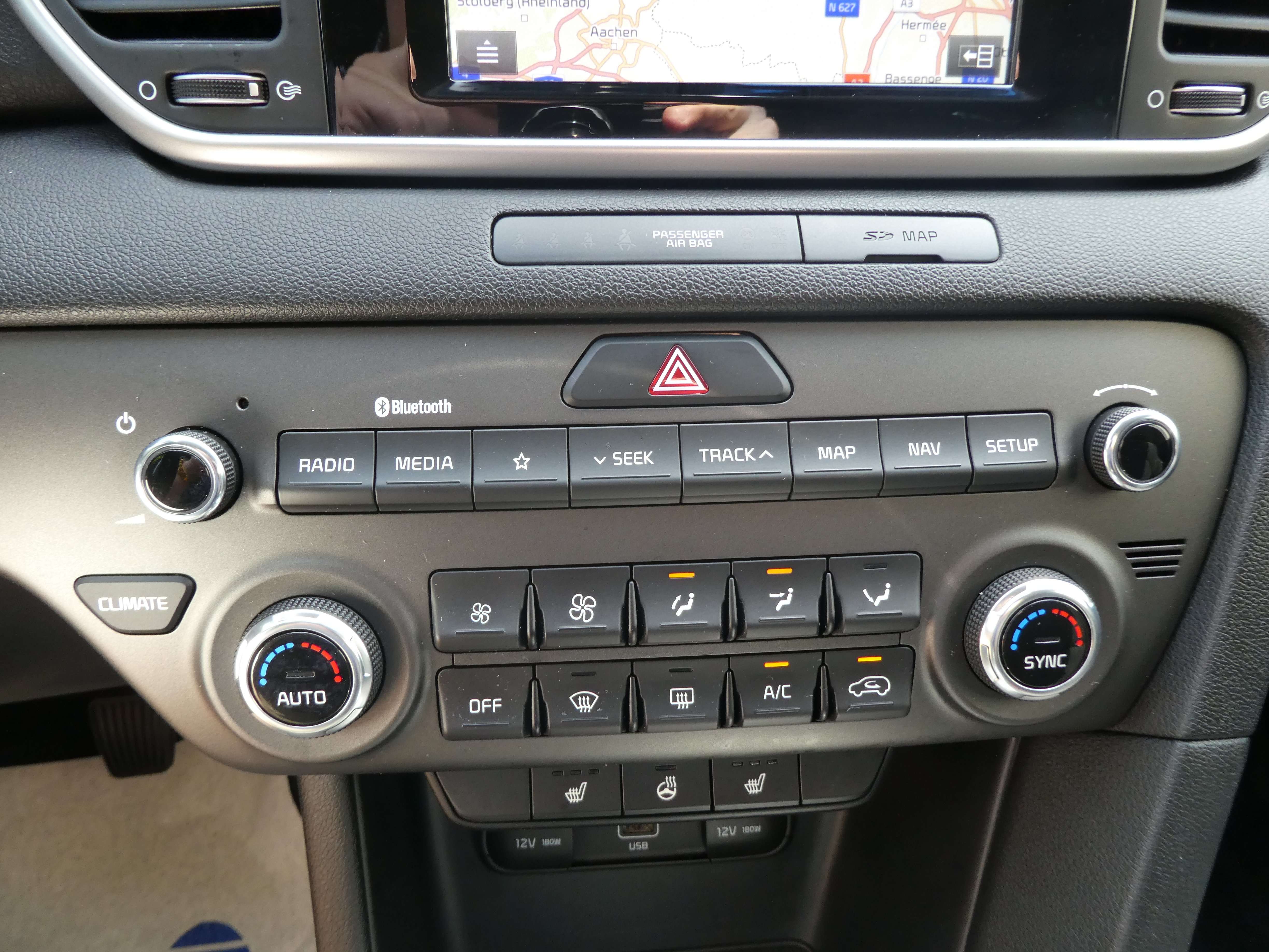Kia Sportage 1.6i - Eurekar - photo 11