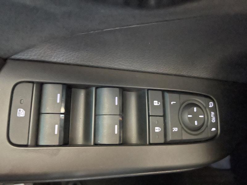 Toyota C-HR 2.0 PLUG_IN HYBRID - photo 17
