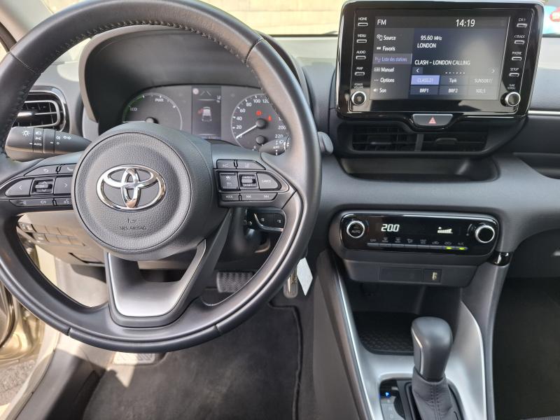 Toyota Yaris 1.5 HYBRID - photo 6