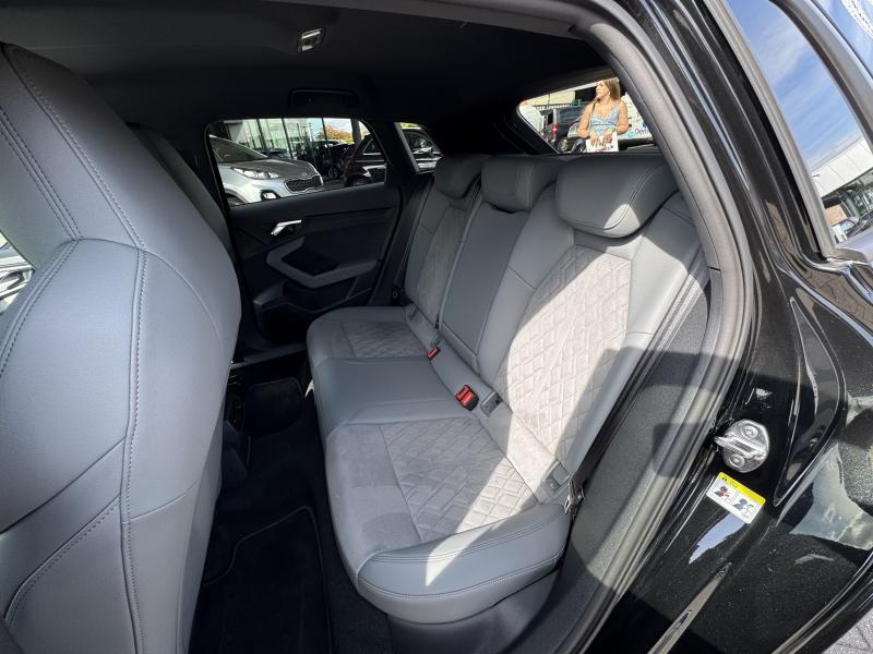 Audi A3 2.0 TDI S-TRONIC S-LINE - photo 8