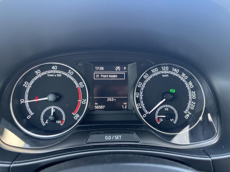 Skoda Fabia 1.0 TSI DSG - photo 8