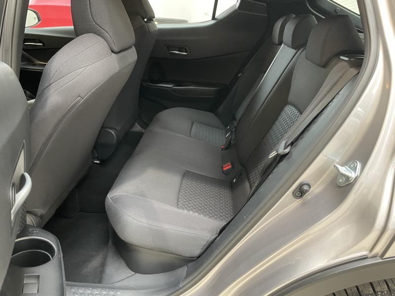 Toyota C-HR 1.8 Hybrid - photo 14