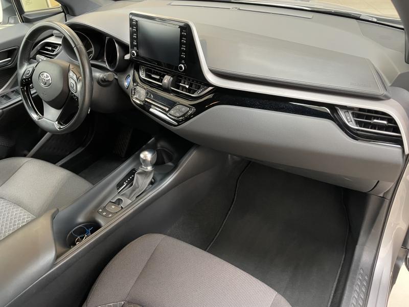 Toyota C-HR 1.8 Hybrid - photo 15
