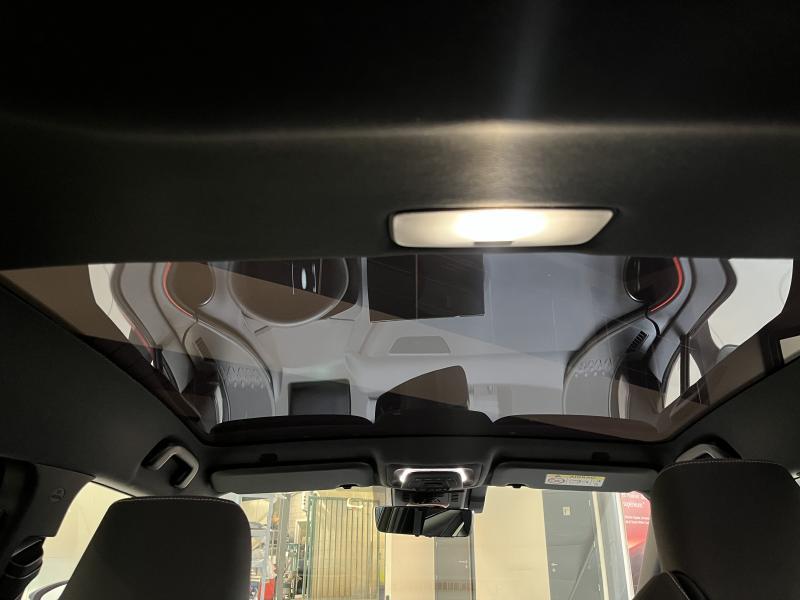 Toyota C-HR 1.8 Hybrid - photo 20