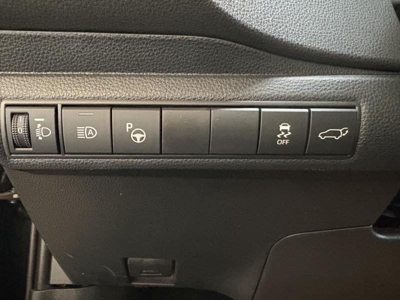 Toyota Corolla 1.8 Hybrid CVT - photo 13