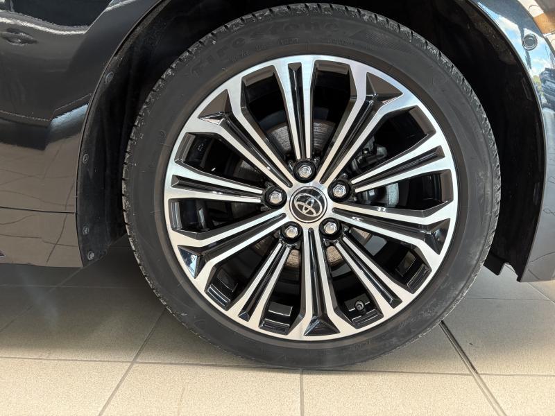 Toyota Corolla 1.8 Hybrid CVT - photo 22